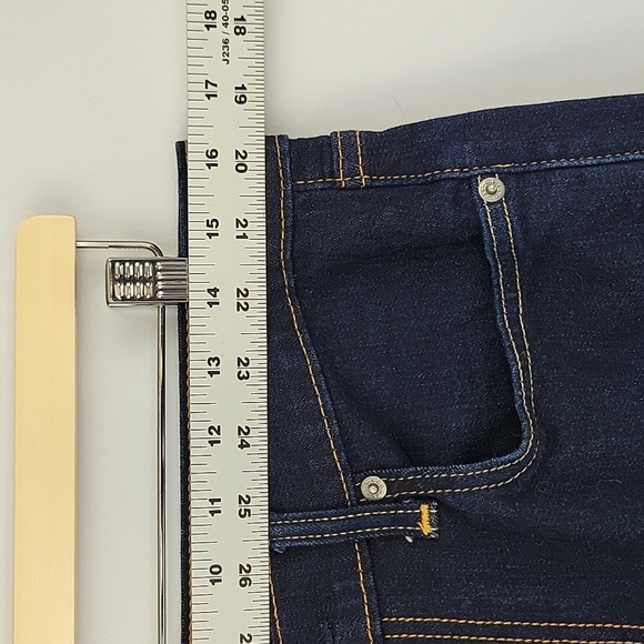 Levi's 502 Taper Fit Jeans Size 32 x 30 Dark Wash - Picture 7 of 14